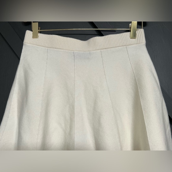 VICI Hearthside Pleated Mini Skirt in Cream, Size Medium - Picture 6 of 10